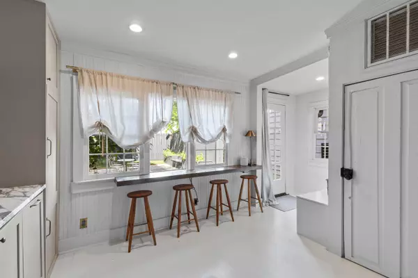 176 Smith St, Charleston, SC 29403