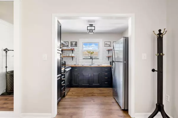 870 Colony Dr #14, Charleston, SC 29407