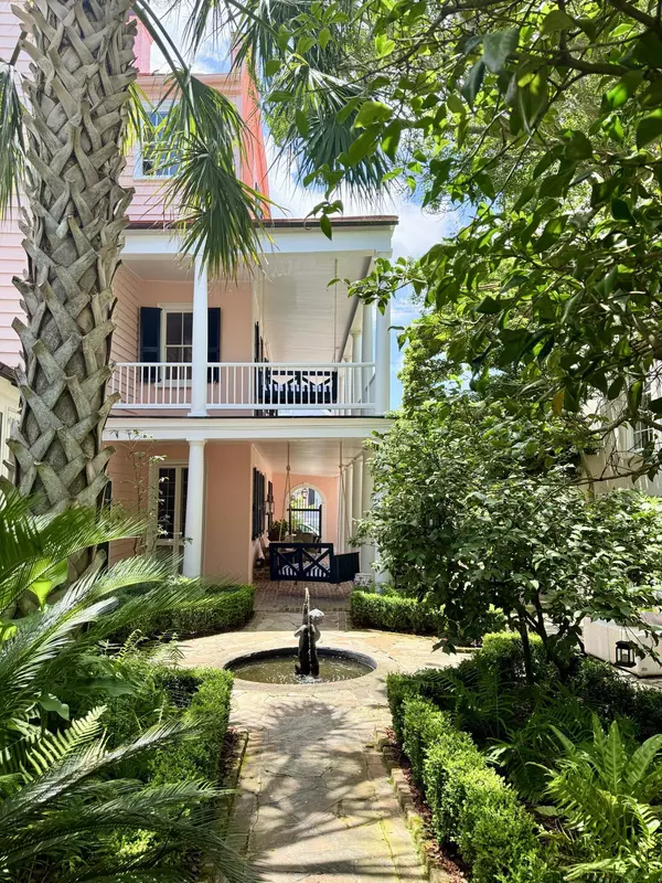 42 S Battery St, Charleston, SC 29401