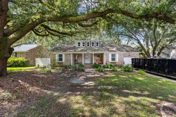 957 Sea Gull Dr, Mount Pleasant, SC 29464