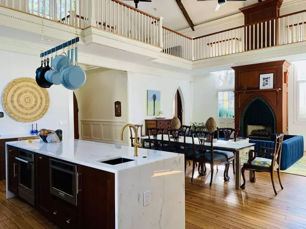 41 Pitt St, Charleston, SC 29401
