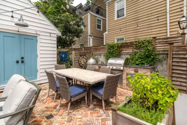 56 Warren St, Charleston, SC 29403