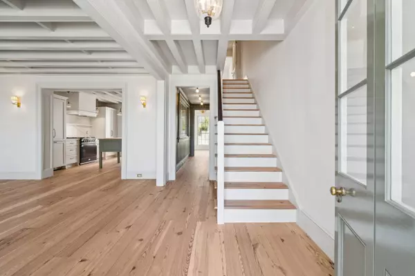 55 Concord St, Charleston, SC 29401