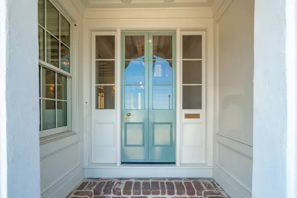 55 Concord St, Charleston, SC 29401