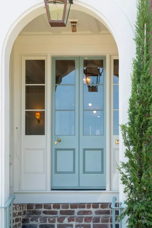 55 Concord St, Charleston, SC 29401