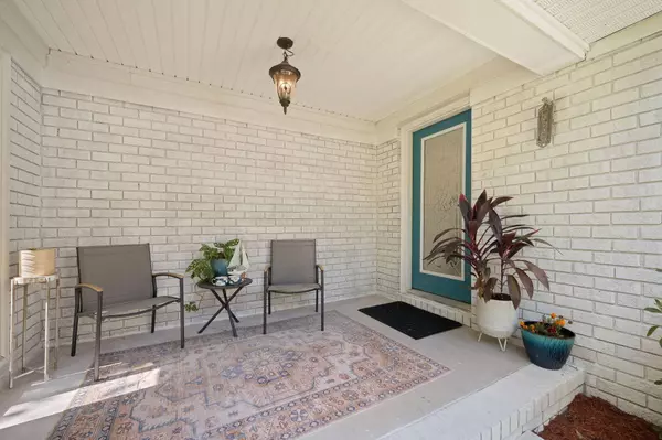 1522 N Pinebark Ln, Charleston, SC 29407
