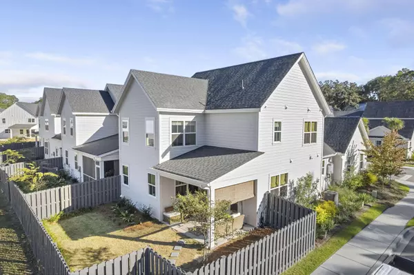 100 Risewell Ct, Johns Island, SC 29455