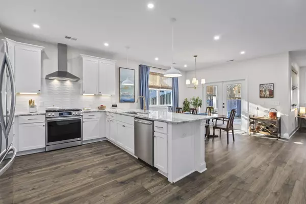 100 Risewell Ct, Johns Island, SC 29455