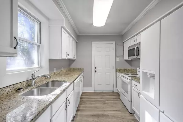 7629 Pinehurst St, North Charleston, SC 29420