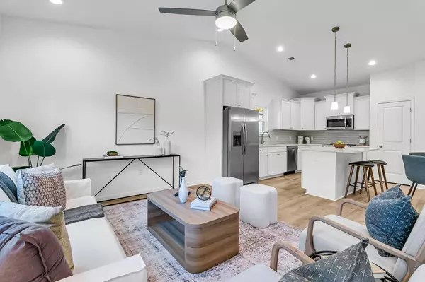 2634 Harvey Ave, North Charleston, SC 29405