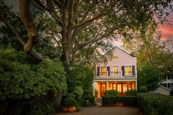 14 1/2 Murray Blvd, Charleston, SC 29401