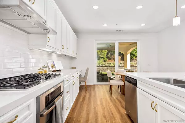 8492 Blackburn Ln, San Diego, CA 92129