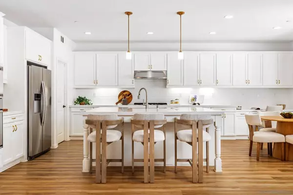 8492 Blackburn Ln, San Diego, CA 92129