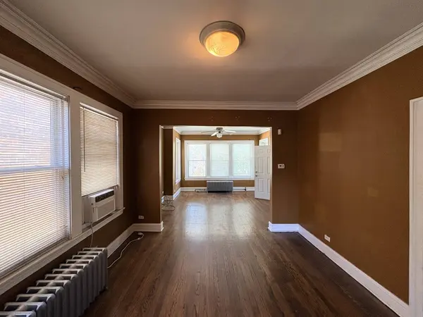 6753 S Artesian AVE, Chicago, IL 60629