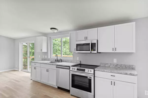 1271 County RD #2445, Huntsville, MO 65259