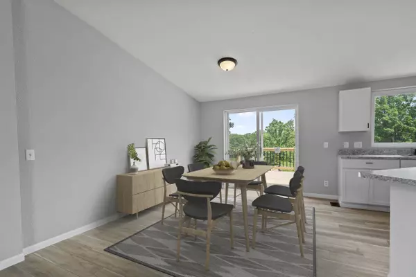 1271 County RD #2445, Huntsville, MO 65259