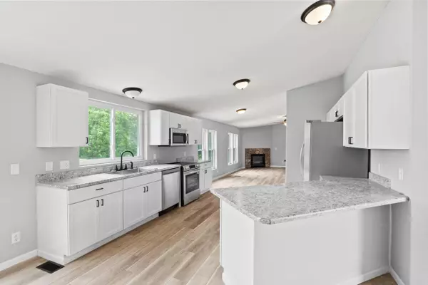 1271 County RD #2445, Huntsville, MO 65259