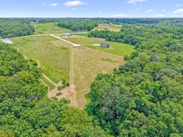 15000 Meriwether CT, Boonville, MO 65233