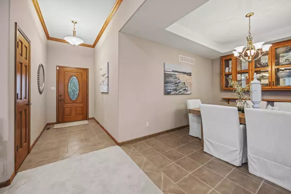 307 Macaw DR, Columbia, MO 65202