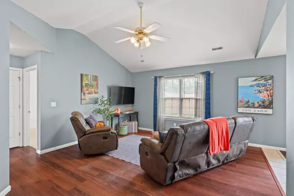 1704 Native dancer DR, Columbia, MO 65202