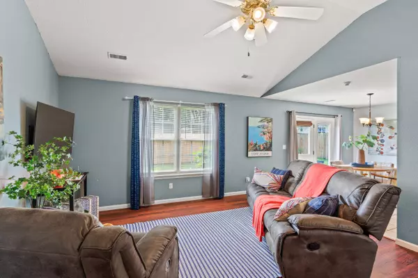 1704 Native dancer DR, Columbia, MO 65202