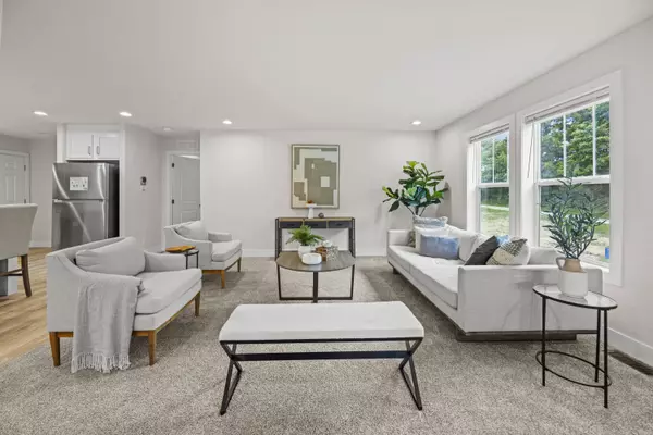 7096 State RD #J, Fulton, MO 65251