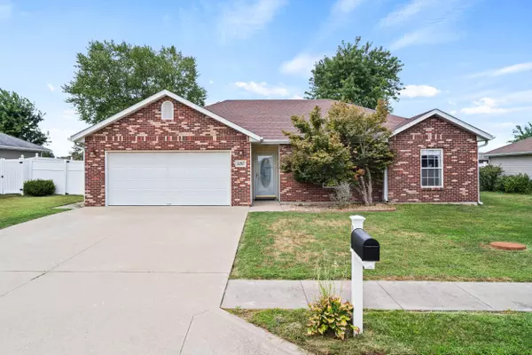 1387 Matthew ST, Fulton, MO 65251