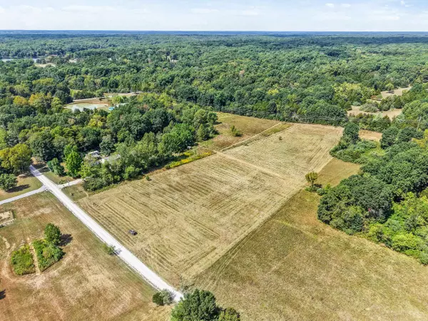 9679 Deer run RD, Williamsburg, MO 63388