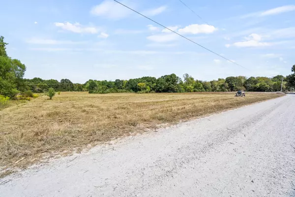 9679 Deer run RD, Williamsburg, MO 63388