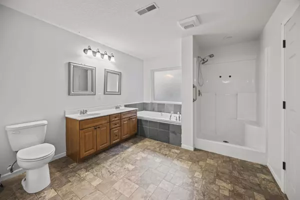 4765 County road 135, Williamsburg, MO 63388