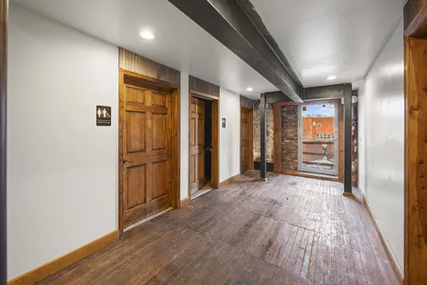 525 Court ST #UPPER LEVEL, Fulton, MO 65251