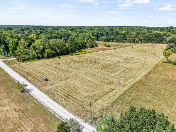 9679 Deer run RD, Williamsburg, MO 63388