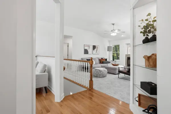 4002 Chatsworth DR, Columbia, MO 65201