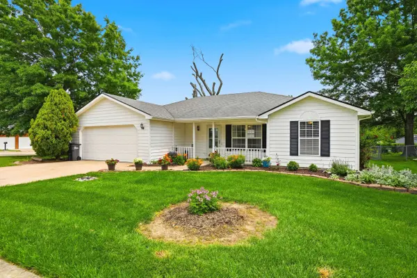 2100 Osage DR, Columbia, MO 65202