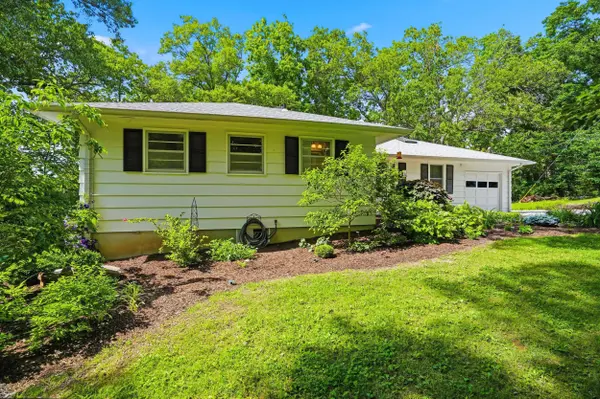 1605 W High point LN, Columbia, MO 65203
