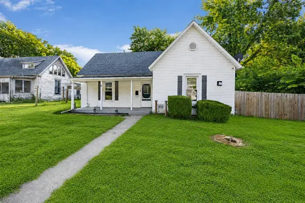 610 Grand AVE