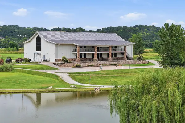 1616 Oilwell RD, Jefferson City, MO 65101