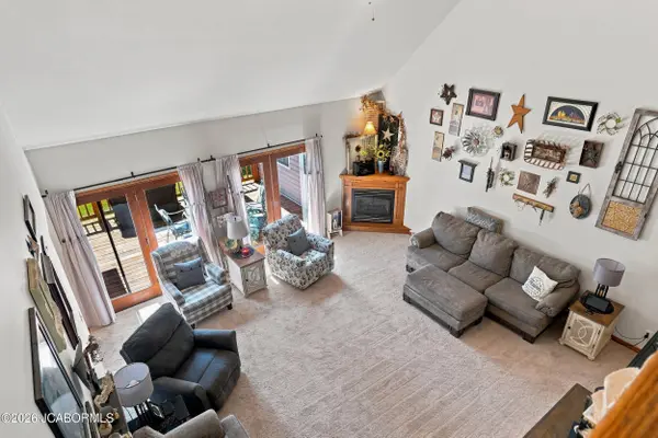 8878 COUNTY ROAD 142, Williamsburg, MO 63388