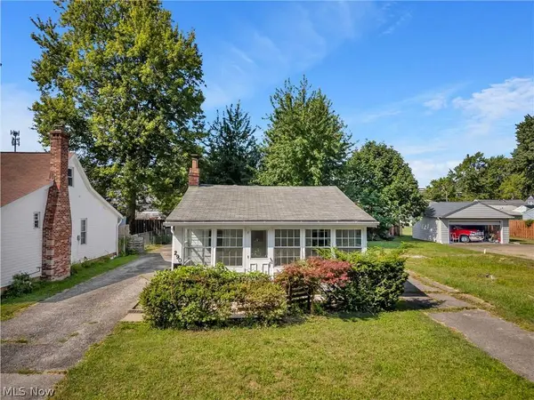 290 E 317th ST, Willowick, OH 44095