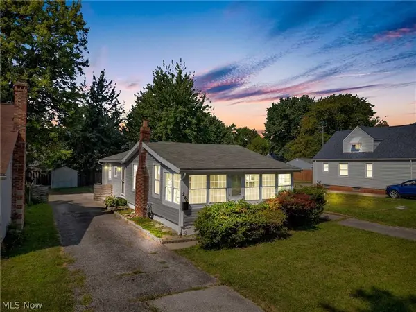 290 E 317th ST, Willowick, OH 44095