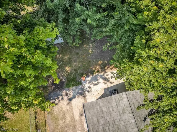 290 E 317th ST, Willowick, OH 44095