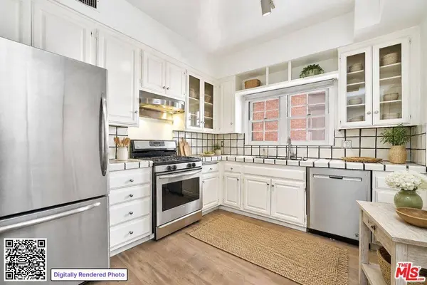 420 S Barrington AVE #102, Los Angeles, CA 90049