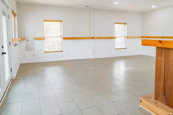 8318 N Railroad Street, Stinesville, IN 47464