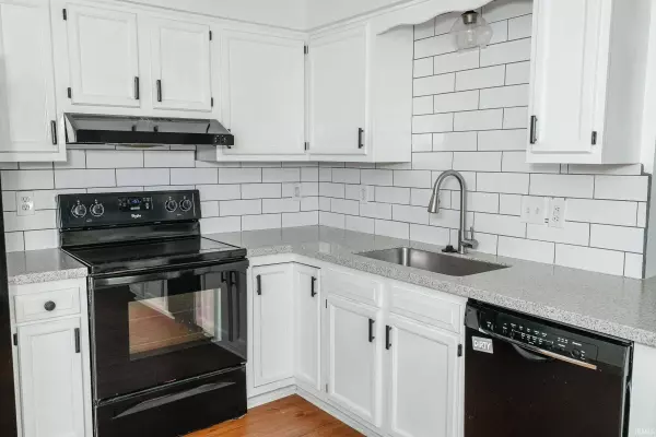 613 W Blackfoot Court, Ellettsville, IN 47429