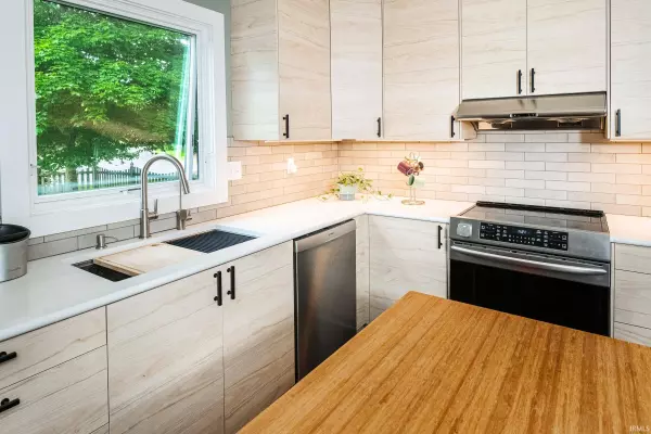 3839 E Tamarron Drive, Bloomington, IN 47408