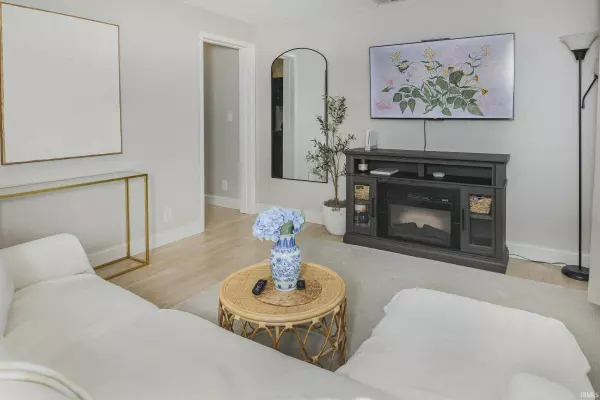 1019 N Orris Drive, Bloomington, IN 47404-3361