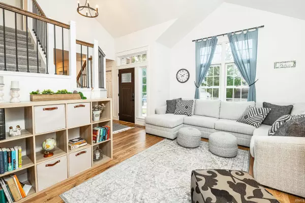 3317 S Rolling Oak Drive, Bloomington, IN 47401