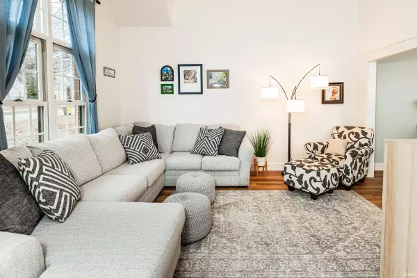 3317 S Rolling Oak Drive, Bloomington, IN 47401