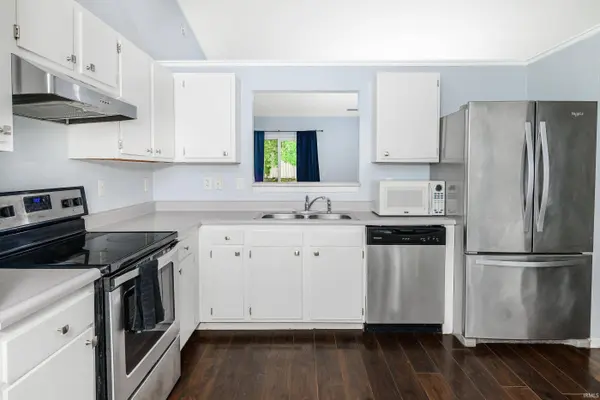 1529 W Edinburgh Bend, Bloomington, IN 47403