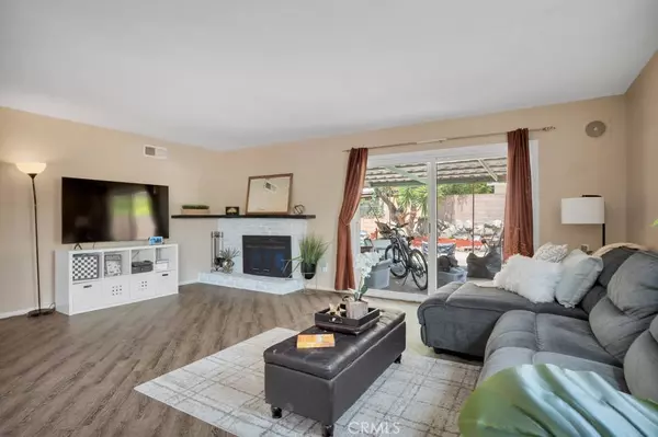 13678 Marchant AVE, Sylmar, CA 91342